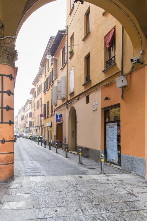 Petroni 38 By Studio Vita Bologna Luaran gambar