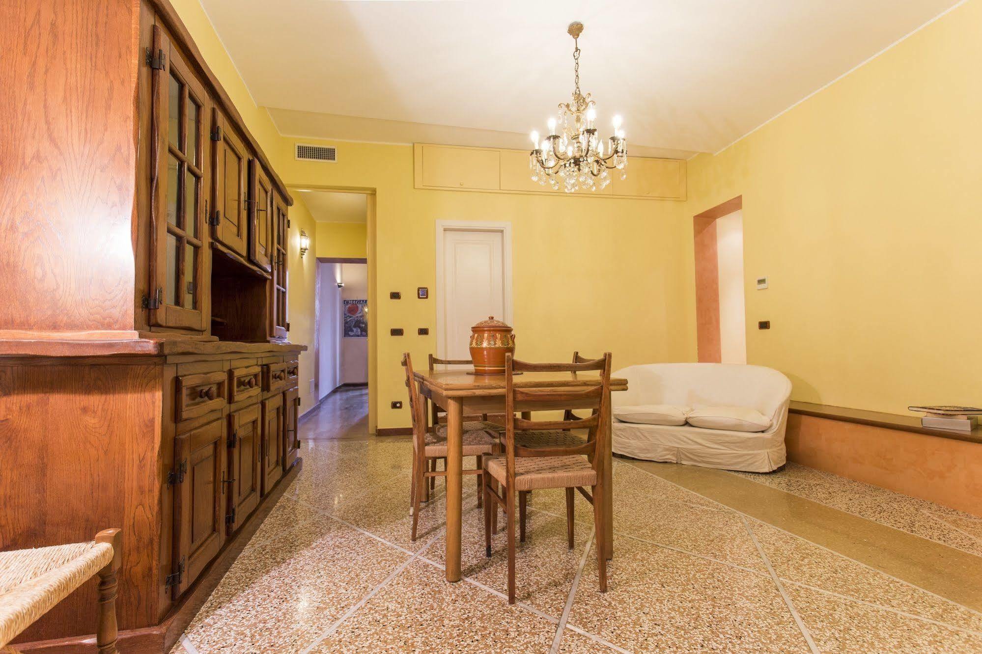 Petroni 38 By Studio Vita Bologna Luaran gambar