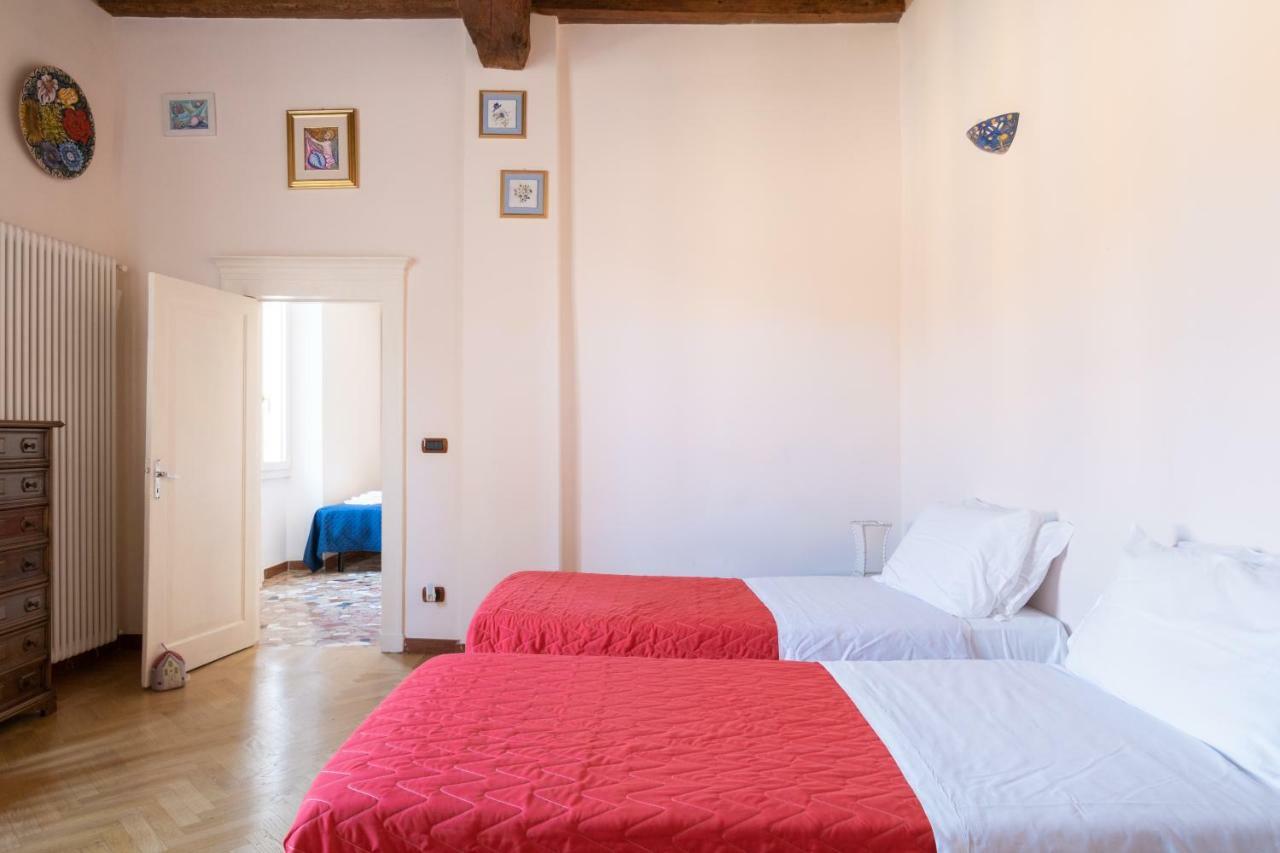 Petroni 38 By Studio Vita Bologna Luaran gambar